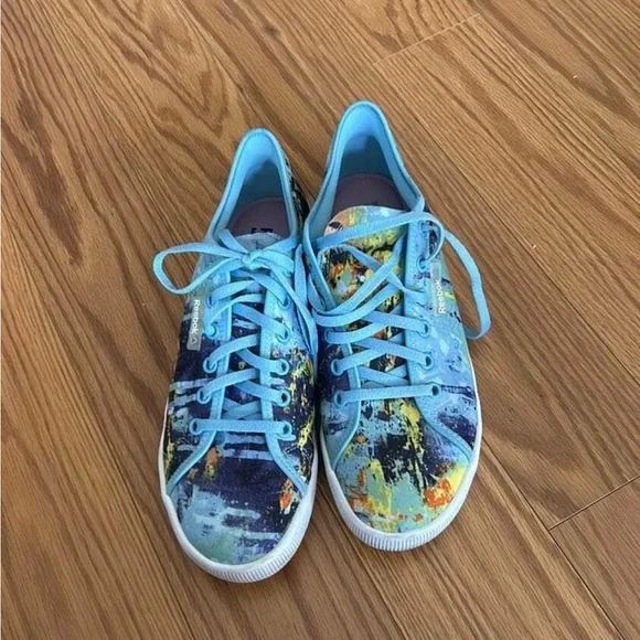 Shoes - Picture 1 of 2